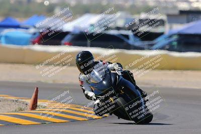 media/Oct-09-2022-SoCal Trackdays (Sun) [[95640aeeb6]]/Turn 2 (1110am)/